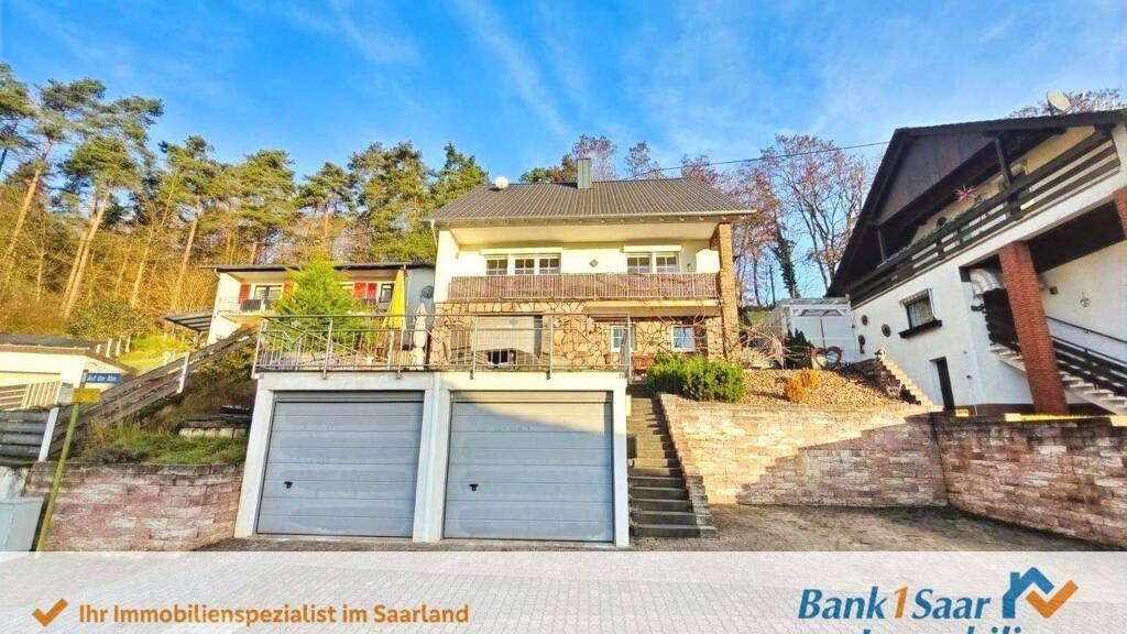 Immobilie in Beckingen - Großzügiges Einfamilienhaus mit 2 Garagen in Reimsbach - Bild 0