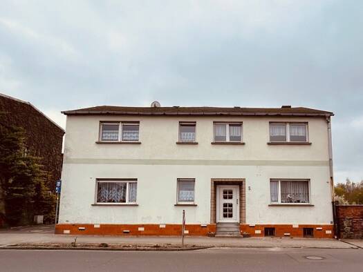 Einfamilienhaus zum Kauf 150.000 € 10 Zimmer 300 m² 590 m² Grundstück Pritzwalk Pritzwalk 16928