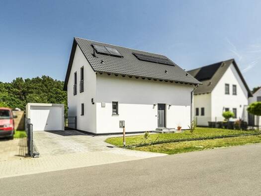 Einfamilienhaus zum Kauf 593.000 € 5 Zimmer 140 m² 701 m² Grundstück Häsen Löwenberger Land 16775