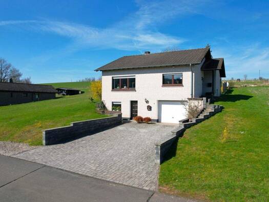 Einfamilienhaus zum Kauf 349.000 € 3 Zimmer 113 m² 2.762 m² Grundstück Auf dem Rüppchen 4 Kopp 54574