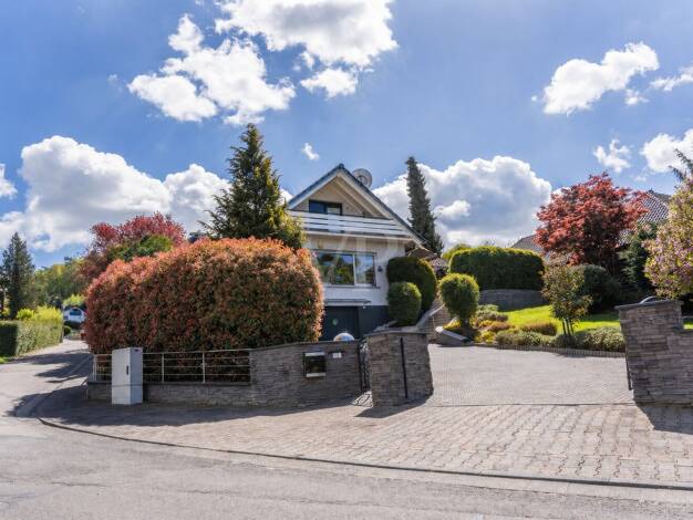 Einfamilienhaus zum Kauf 529.000 € 5 Zimmer 207 m² 951 m² Grundstück Höchst Höchst i. Odw. 64739