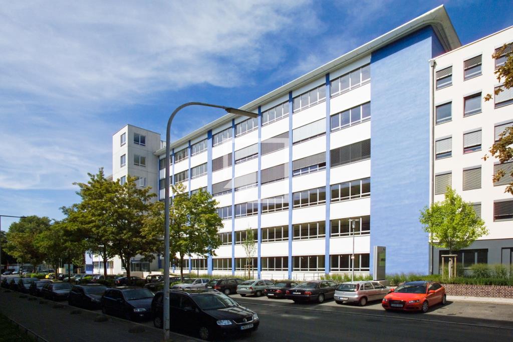 Praxisfläche zur Miete 9,50 € 1.231 m²<br/>Bürofläche ab 483 m²<br/>Teilbarkeit Stadtpark / Stadtgrenze 22 Fürth 90762