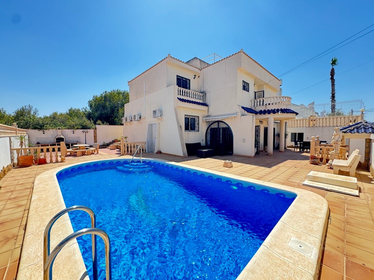 Villa zum Kauf 449.999 € 5 Zimmer 327 m²<br/>Wohnfläche 515 m²<br/>Grundstück San Miguel de Salinas 03193