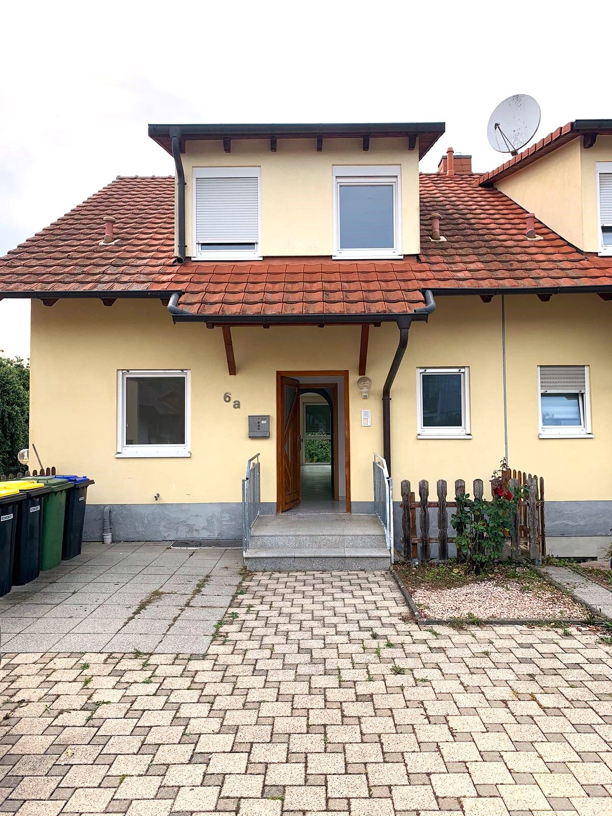 Doppelhaushälfte zum Kauf 620.000 € 8 Zimmer 120 m²<br/>Wohnfläche 490 m²<br/>Grundstück Hügelheim Müllheim - Hügelheim 79379