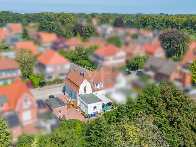 Doppelhaushälfte zum Kauf 199.000 € 5 Zimmer 135 m² 328 m² Grundstück Norden Norden 26506