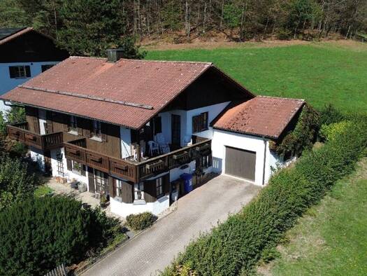 Einfamilienhaus zum Kauf 285.000 € 5 Zimmer 156,5 m² 608 m² Grundstück Sattelpeilnstein Traitsching 93455