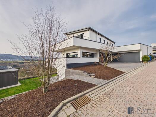 Einfamilienhaus zum Kauf 5 Zimmer 271,1 m² 554 m² Grundstück Holzfeld Boppard 56154