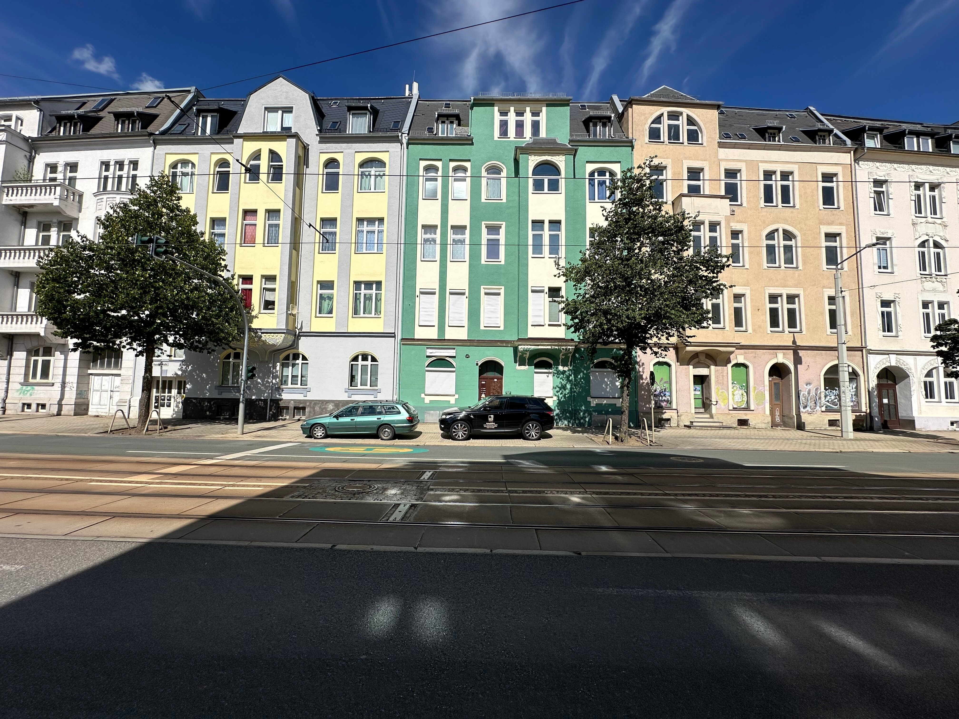 Wohnung zum Kauf 99.000 € 221 m²<br/>Wohnfläche 4.<br/>Geschoss Pausaer Str. 130 Haselbrunn Plauen 08525