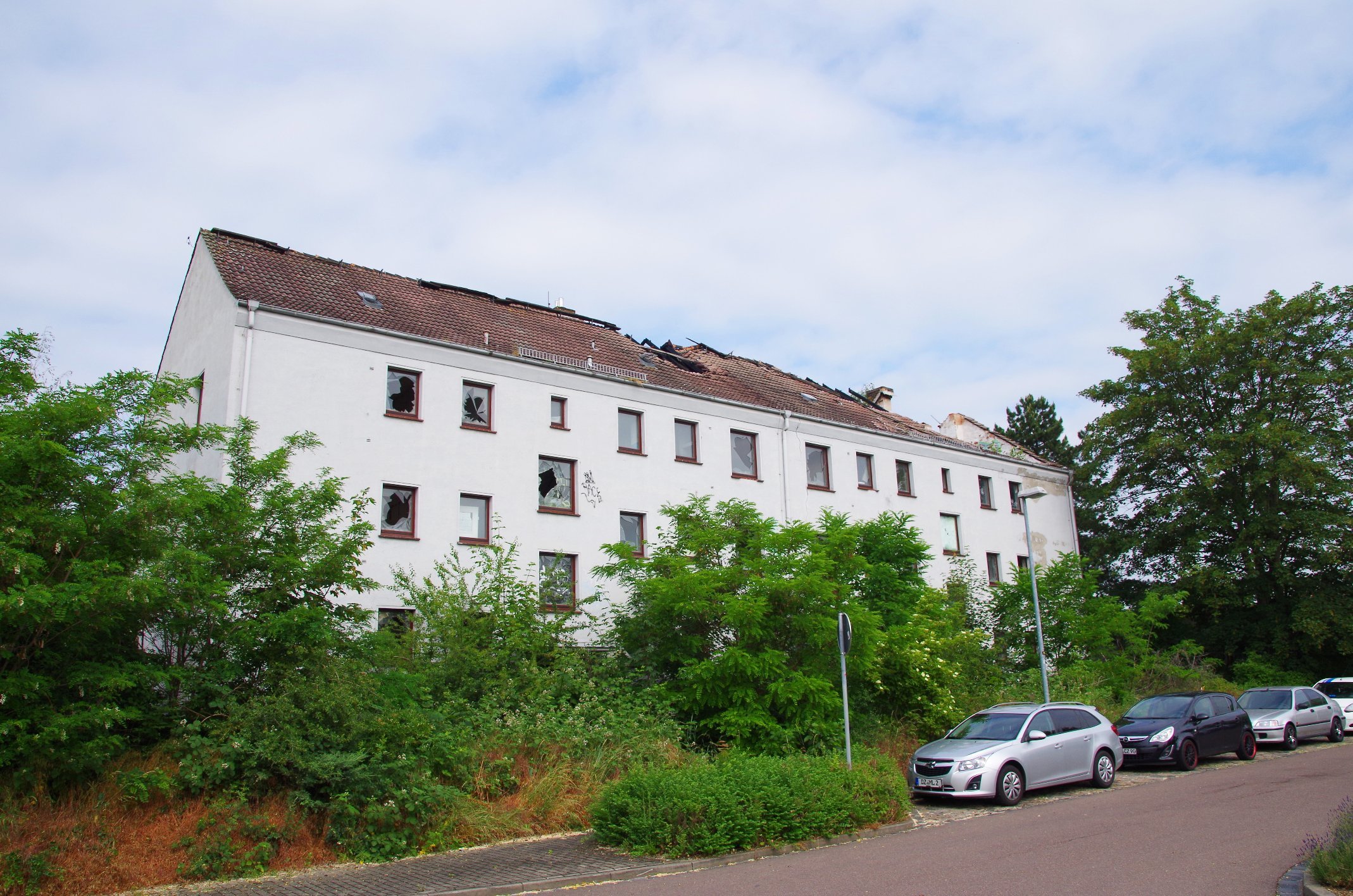 Mehrfamilienhaus zum Kauf als Kapitalanlage geeignet 480.000 € 935 m²<br/>Wohnfläche 1.200 m²<br/>Grundstück Schkeuditz Schkeuditz 04435