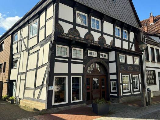 Mehrfamilienhaus zum Kauf 190.000 € 9 Zimmer 306 m² 1.000 m² Grundstück Hessisch Oldendorf 31840