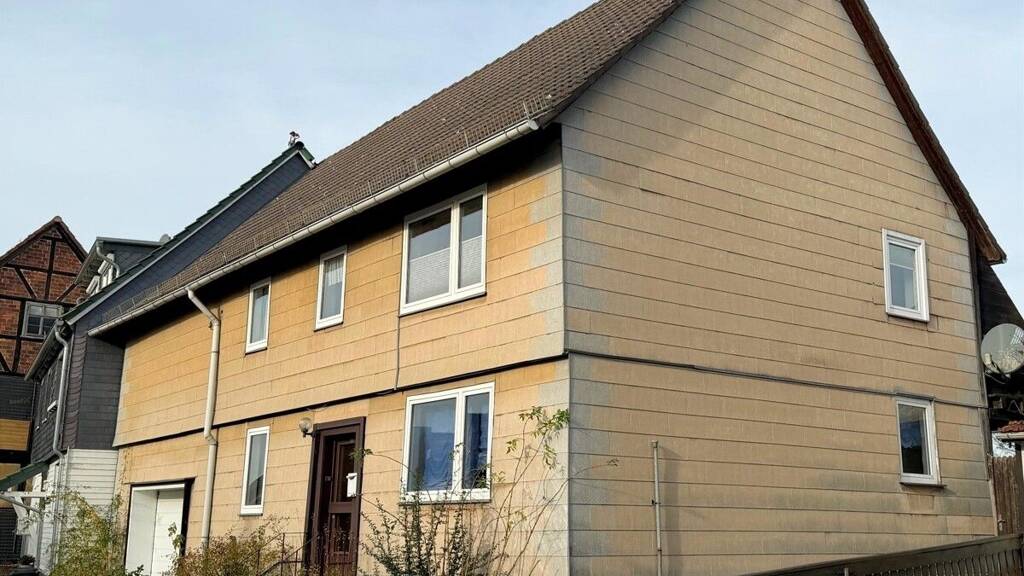 Einfamilienhaus zum Kauf 149.000 € 6 Zimmer 137 m² 819 m² Grundstück Landwehrhagen Staufenberg 34355