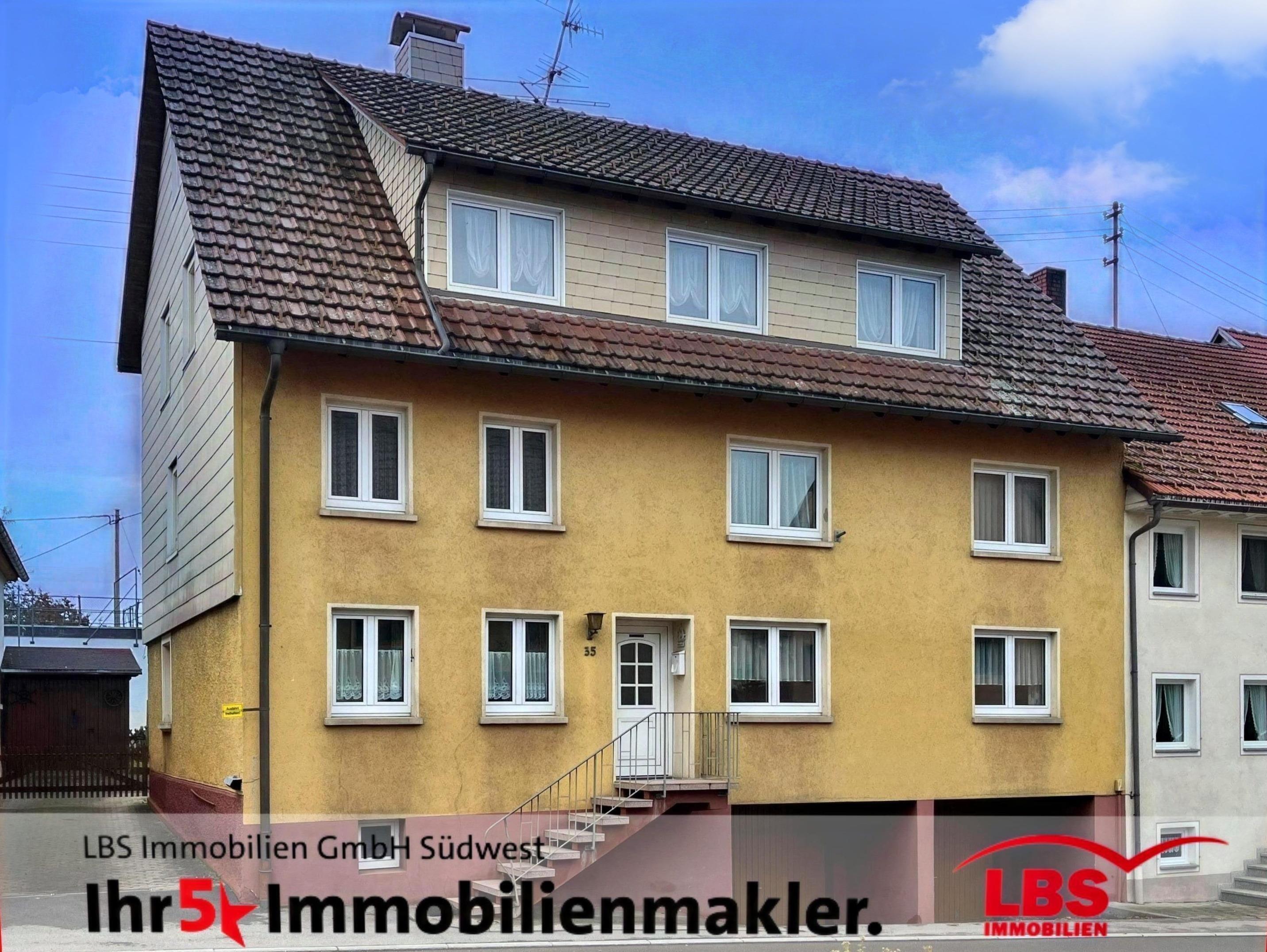 Mehrfamilienhaus zum Kauf 210.000 € 10 Zimmer 328 m²<br/>Wohnfläche 338 m²<br/>Grundstück ab sofort<br/>Verfügbarkeit Ewattingen Wutach 79879