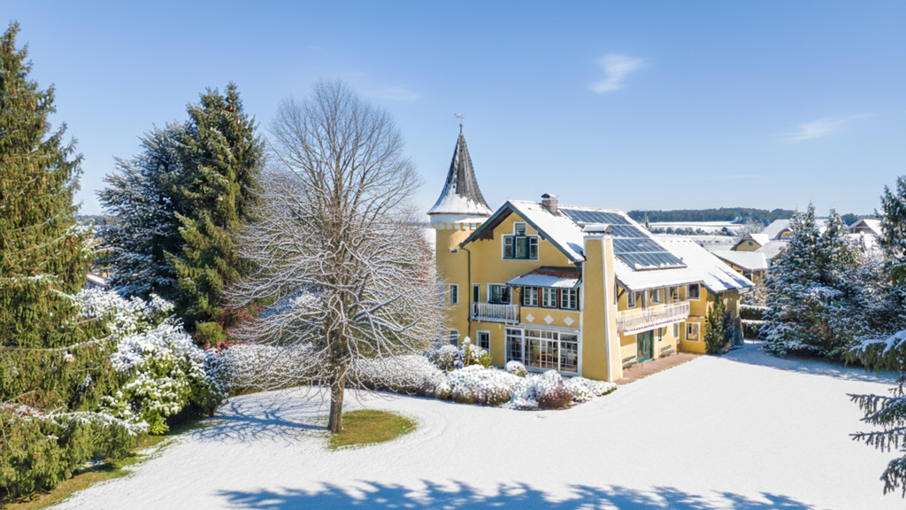 Villa zum Kauf 1.795.000 € 4.000 m² Grundstück Moosdorf 5141