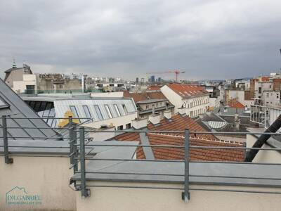 Мансардная квартира с 5 комнатами, 170 м², Вена 4, Виден