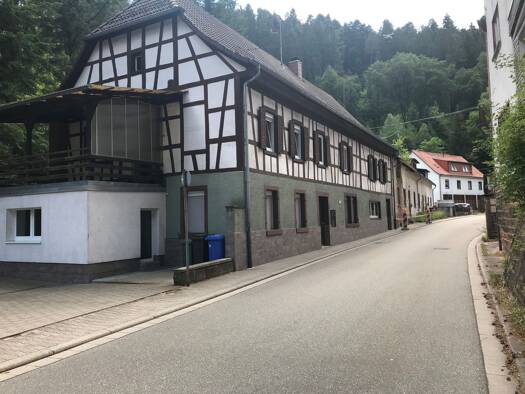 Wohnung zur Miete 381 € 2 Zimmer 51 m² frei ab 01.04.2026 Helmbach Elmstein 67471