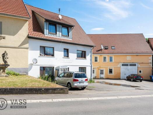 Mehrfamilienhaus zum Kauf provisionsfrei 200.000 € 8 Zimmer 230 m² 680 m² Grundstück Allfeld Billigheim 74842