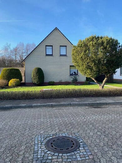 Einfamilienhaus zum Kauf 249.000 € 5 Zimmer 140 m² 860 m² Grundstück Groden Cuxhaven 27472