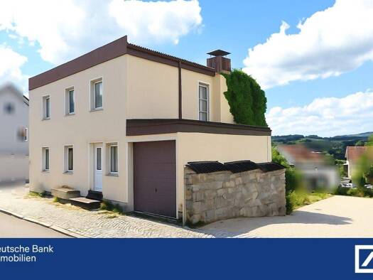 Einfamilienhaus zum Kauf 275.000 € 6 Zimmer 139 m² 382 m² Grundstück frei ab sofort Freyung 94078