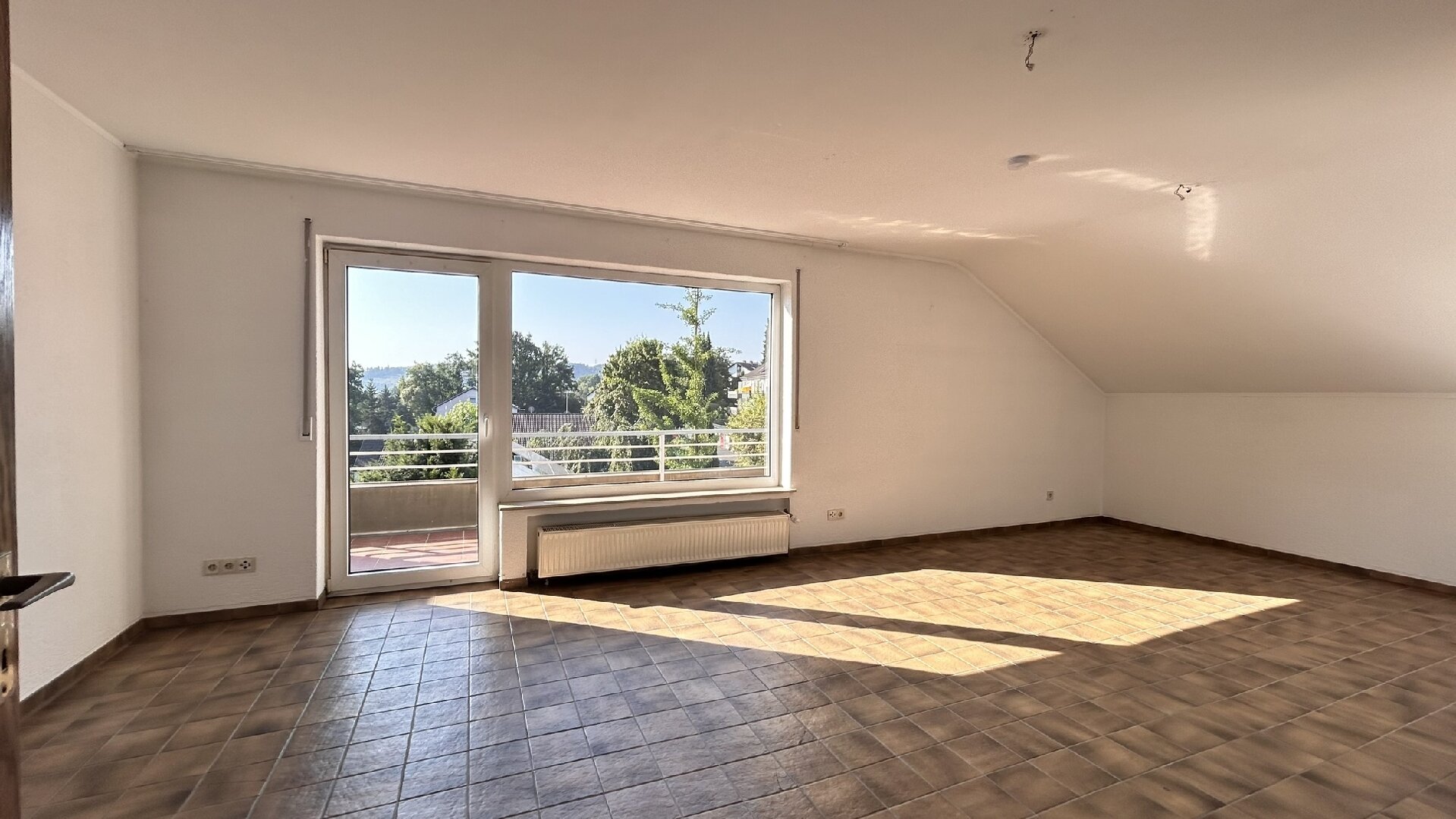 Wohnung zum Kauf 168.000 € 3 Zimmer 73 m²<br/>Wohnfläche 3.<br/>Geschoss Gesiweid - Wenscht / Schiessberg Siegen 57078