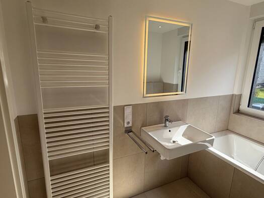 Wohnung zur Miete 1.375 € 2 Zimmer 70 m² Geschoss 1/2 frei ab 01.05.2026 Rodenkirchen Köln 50999