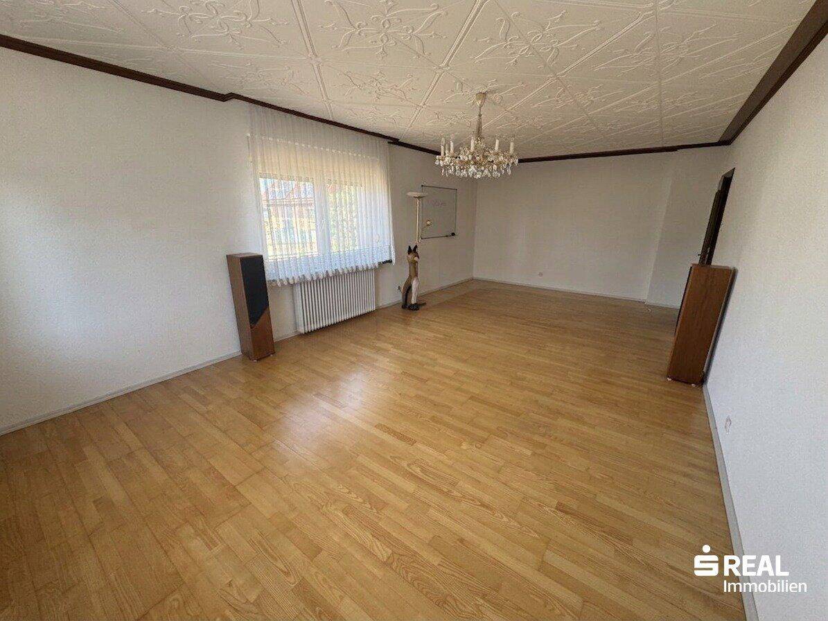 Mehrfamilienhaus zum Kauf – další