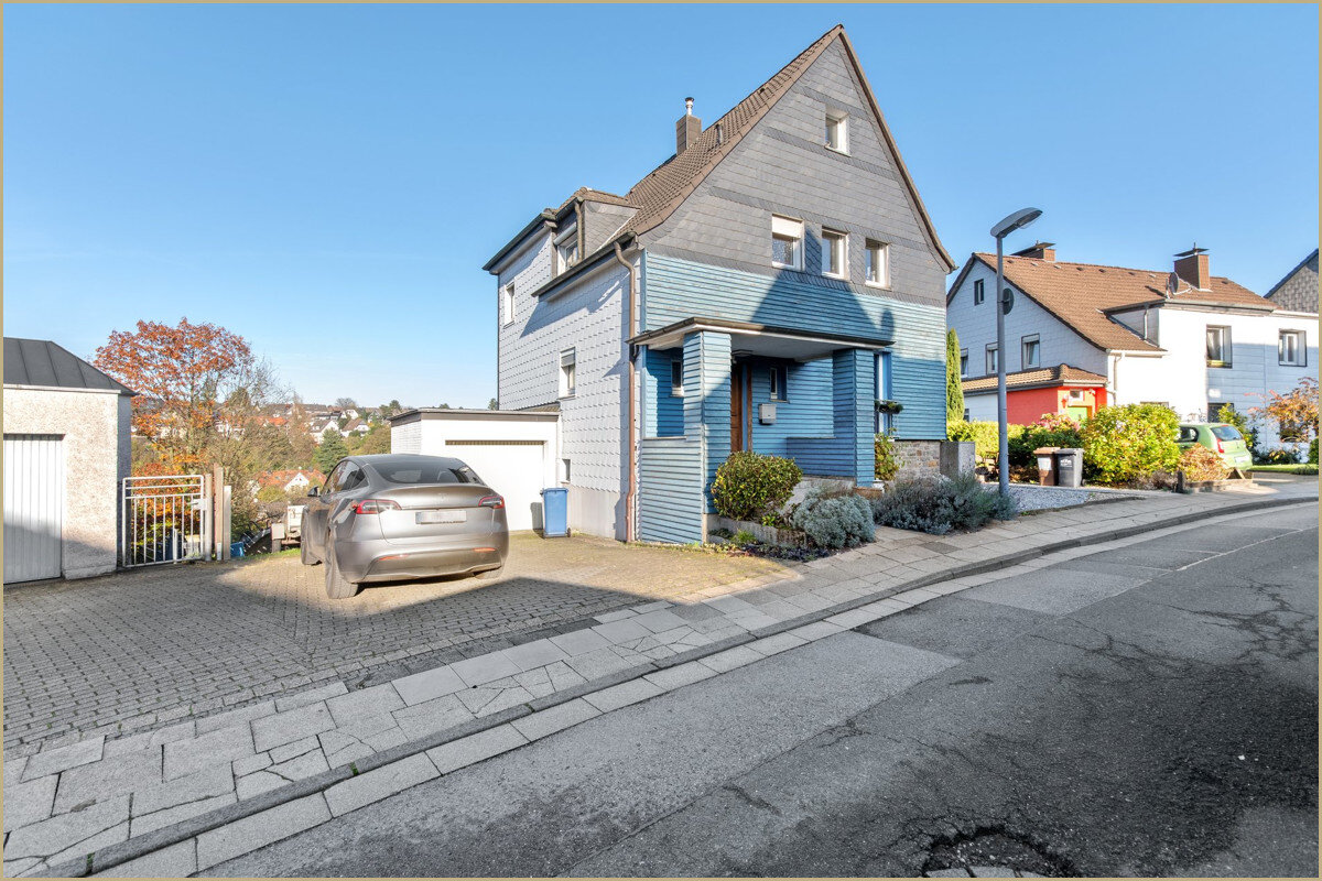 Einfamilienhaus zum Kauf 749.000 € 6 Zimmer 160 m²<br/>Wohnfläche 923 m²<br/>Grundstück Heidhausen Essen / Heidhausen 45239