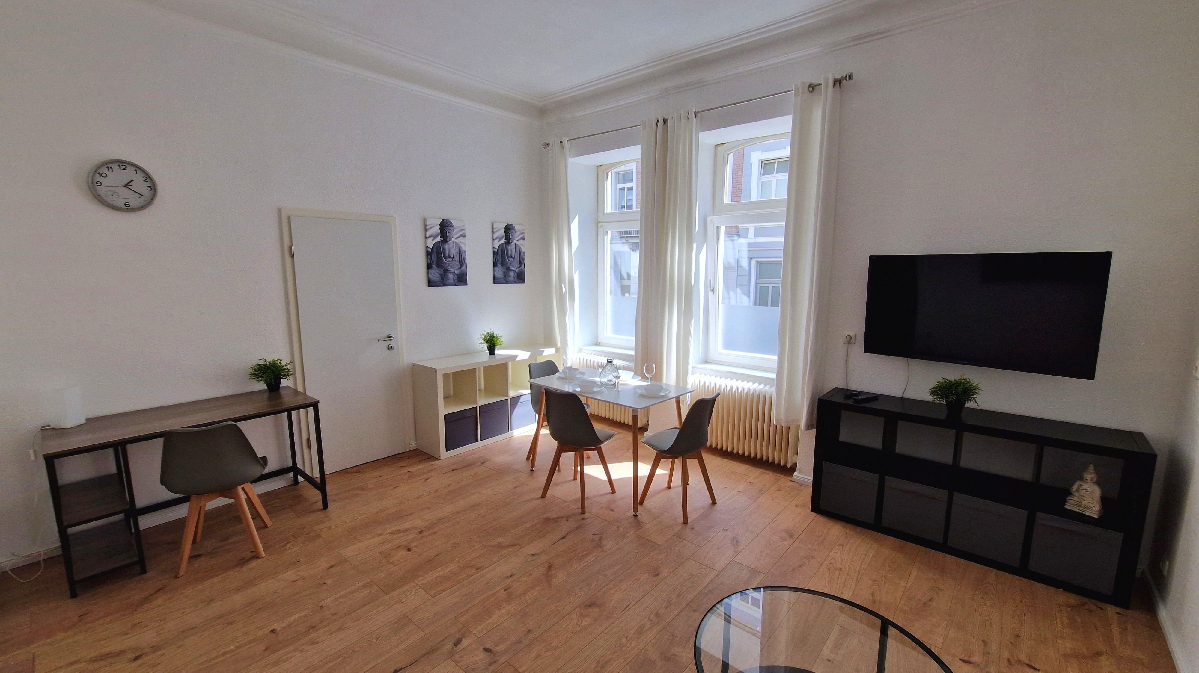 WG-Zimmer zur Miete 1.490 € 70 m²<br/>Wohnfläche 2.<br/>Geschoss ab sofort<br/>Verfügbarkeit Reimanstraße 19 Jülicher Straße Aachen 52070