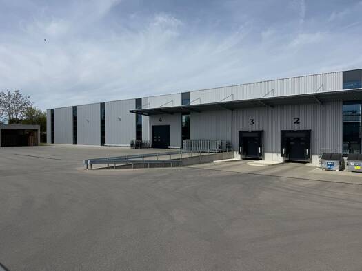 Lagerhalle zur Miete 9,70 € 4.170 m² Lagerfläche teilbar ab 1.150 m² Schwaig Oberding 85445
