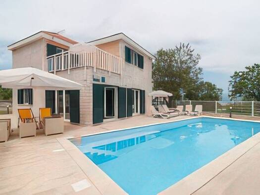 Haus zum Kauf 590.000 € 3 Zimmer 135 m² Supetar
