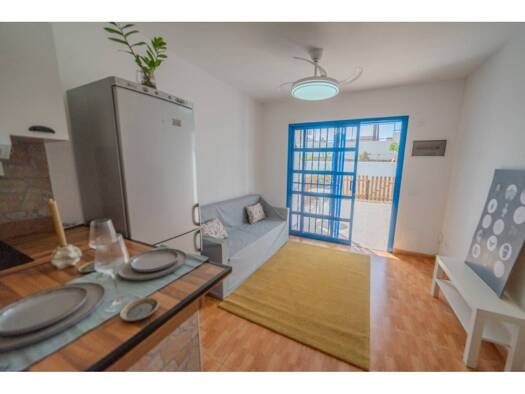 Villa zum Kauf 216.000 € 1 Zimmer 40 m² Avenida Touroperador Neckermann 3 San Bartolomé de Tirajana 35100