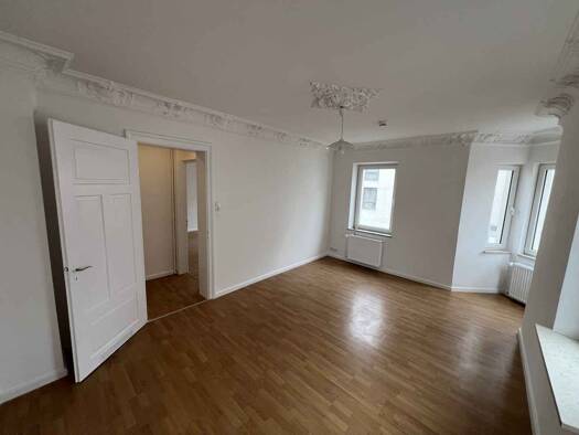 Wohnung zur Miete 650 € 1,5 Zimmer 47 m² Geschoss 1/3 frei ab sofort Brentanostraße 10 Lechhausen Augsburg 86167