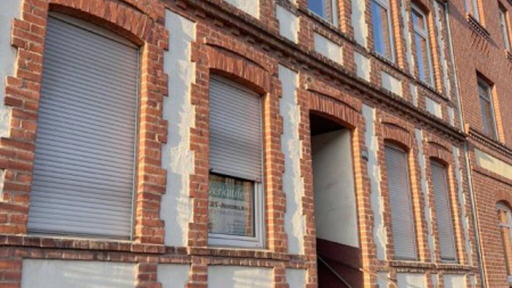 Reihenmittelhaus zum Kauf 160.000 € 9 Zimmer 185 m² 334 m² Grundstück frei ab sofort Röxe Stendal 39576