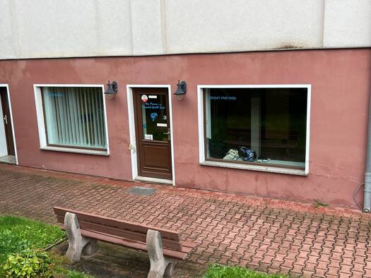 Büro zur Miete provisionsfrei 275 € 2 Zimmer 61,8 m² Bürofläche Droyßig 06722