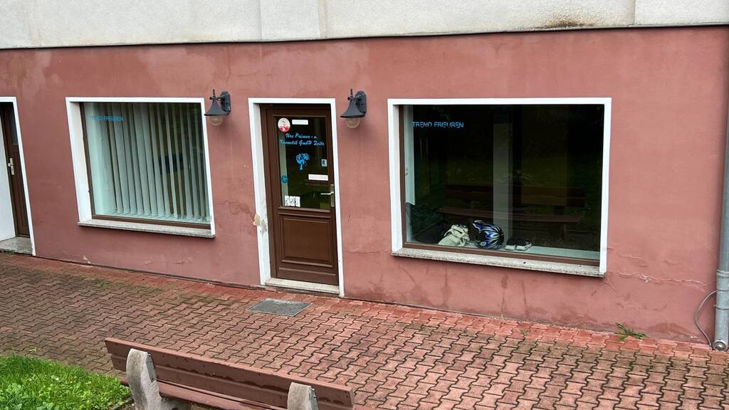 Büro zur Miete provisionsfrei 275 € 2 Zimmer 61,8 m² Bürofläche Droyßig 06722