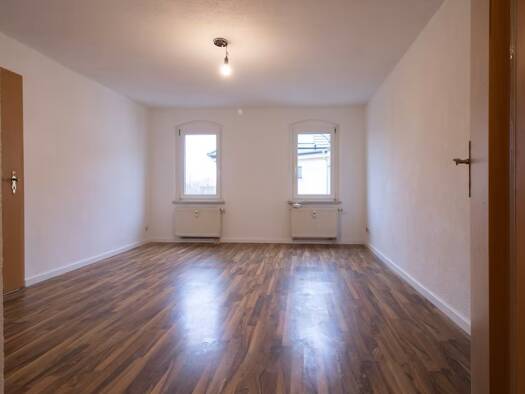 Wohnung zur Miete 390 € 4 Zimmer 77 m² Geschoss 3/4 frei ab 01.03.2026 Stockmannstraße 3 Reichenbach 08468