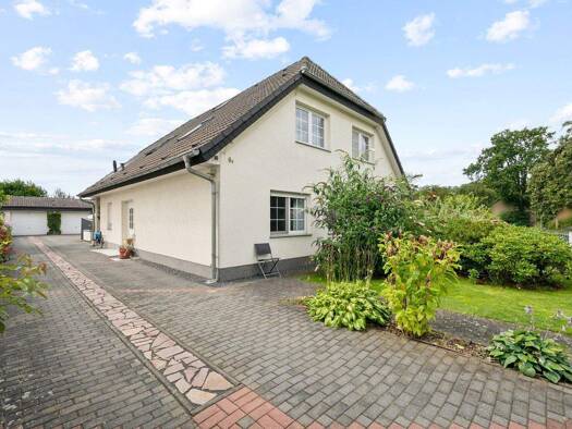 Einfamilienhaus zum Kauf 560.000 € 7 Zimmer 190 m² 1.036 m² Grundstück Staffelde Kremmen 16766