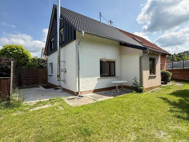 Doppelhaushälfte zum Kauf 132.000 € 4 Zimmer 80 m² 668 m² Grundstück Unterrodach Marktrodach 96364