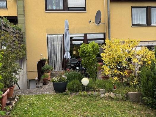 Reihenmittelhaus zum Kauf 280.000 € 5 Zimmer 128 m² 201 m² Grundstück Oberlauda Lauda-Königshofen 97922
