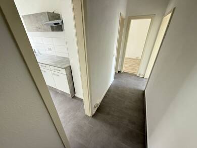 Wohnung zur Miete 330 € 2 Zimmer 42,8 m² 1. Geschoss frei ab sofort Am Wassertal 14a Schkopau Schkopau 06258