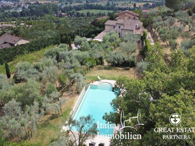 Bauernhaus zum Kauf 1.400.000 € 13 Zimmer 345 m² 4.357 m² Grundstück Cortona 52044