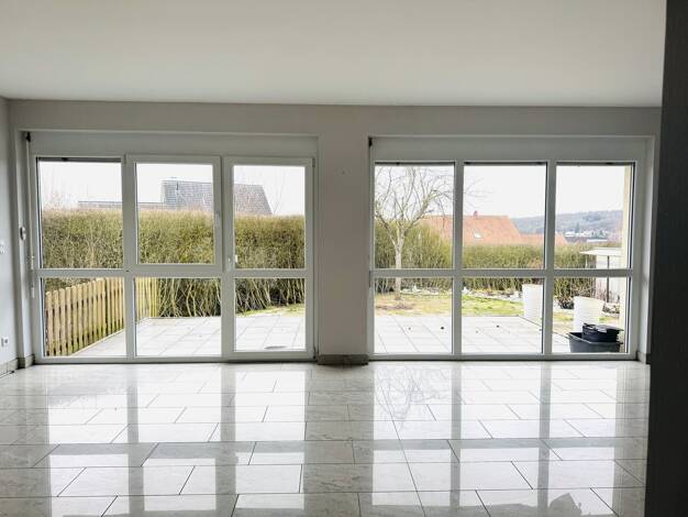 Einfamilienhaus zur Miete 1.570 € 5,5 Zimmer 159,3 m² 670 m² Grundstück frei ab sofort Osterburken 74706