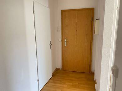 Wohnung zur Miete 220 € 2 Zimmer 51,1 m² 3. Geschoss frei ab sofort Clara-Wieck-Ring 7 Markneukirchen Markneukirchen 08258