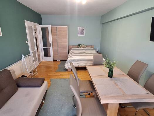 Studio zum Kauf 216.500 € 1 Zimmer 64 m² 3 Geschosse frei ab sofort Siófok 8600