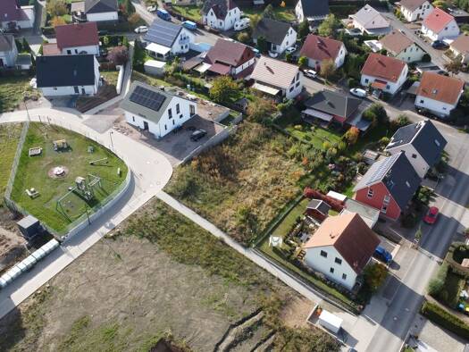 Grundstück zum Kauf provisionsfrei 139.000 € 700 m² Grundstück Auf der Morgenröte Gierstädt 99100