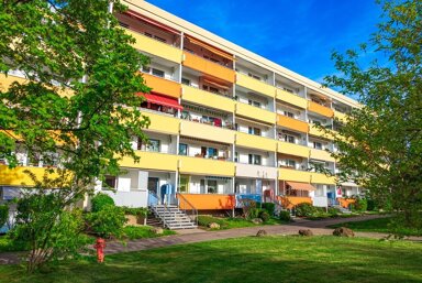 Wohnung zur Miete 330,50 € 2 Zimmer 57 m² 4. Geschoss Max-Planck-Straße 24 Eckersbach 251 Zwickau 08066