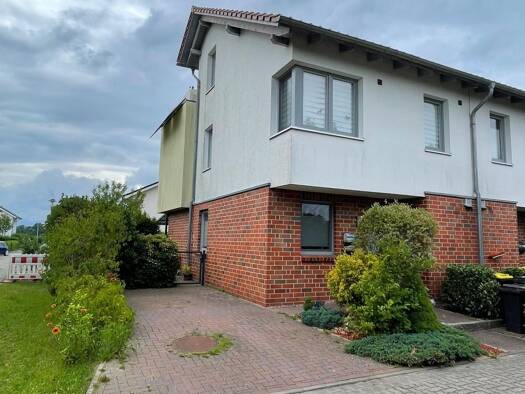 Reihenendhaus zur Miete 1.650 € 5 Zimmer 125 m² 190 m² Grundstück frei ab 01.02.2026 Buxtehude 21614