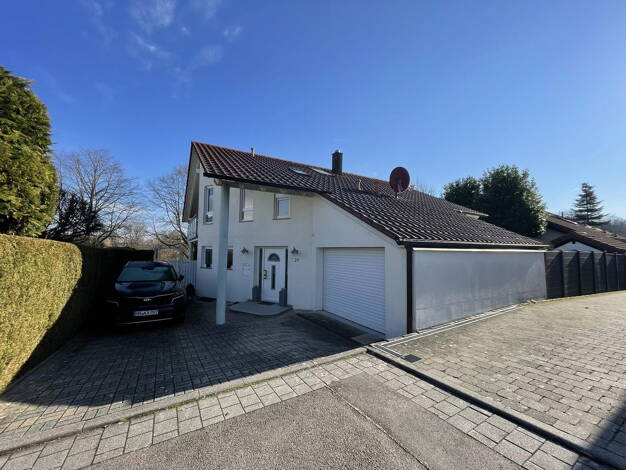 Einfamilienhaus zum Kauf provisionsfrei 959.000 € 6 Zimmer 250 m² 477 m² Grundstück Parkstraße Schluchtern Leingarten 74211