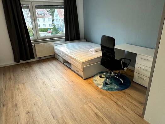 WG-Zimmer zur Miete 560 € 16 m² Geschoss 3/4 frei ab sofort Nürnberger Straße 54 Bad Cannstatt Stuttgart 70374