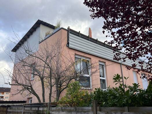 Reihenhaus zum Kauf provisionsfrei 595.000 € 5 Zimmer 137 m² 254 m² Grundstück Flößaustraße 66 Südstadt Fürth 90763