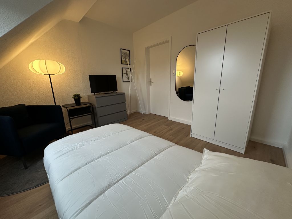 Wohnung zur Miete Wohnen auf Zeit 2.250 € 2 Zimmer 48 m²<br/>Wohnfläche ab sofort<br/>Verfügbarkeit Markt Kalk Köln 51103